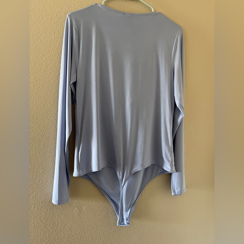 EXPRESS Body Contour Front Thong Bodysuit - Picture 4 of 5